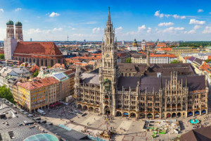 Visitng Munich Marienplatz