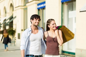 Young couple shopping in Munich